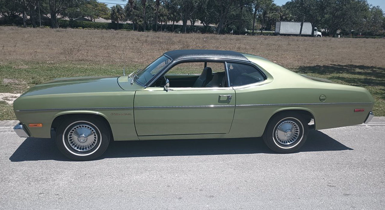 2nd Image of a 1972 PLYMOUTH DUSTER