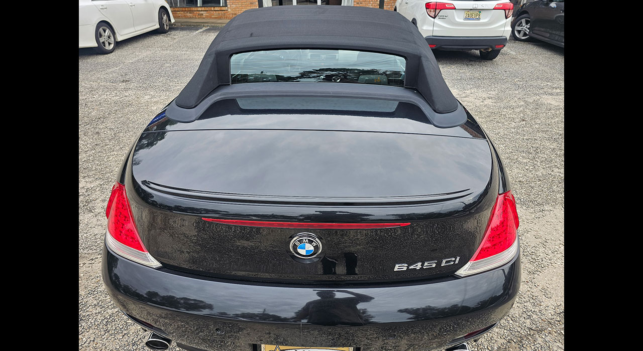 6th Image of a 2005 BMW 6 SERIES 645CIC