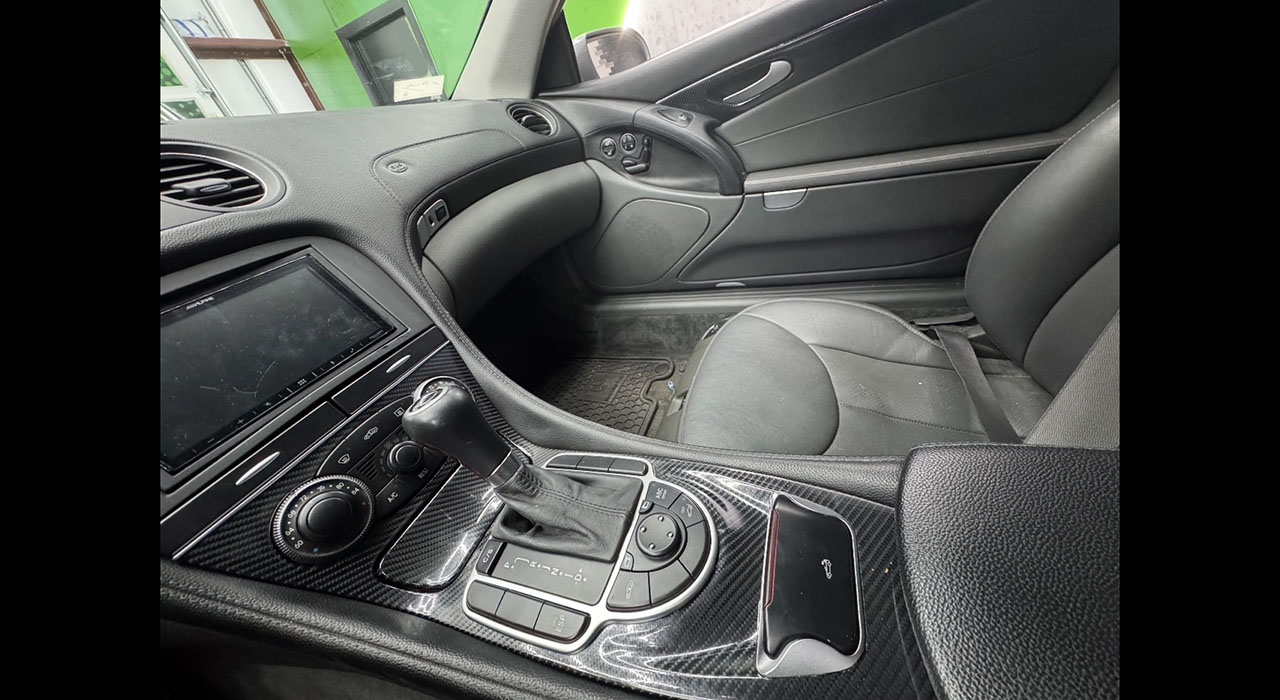 8th Image of a 2006 MERCEDES SL500