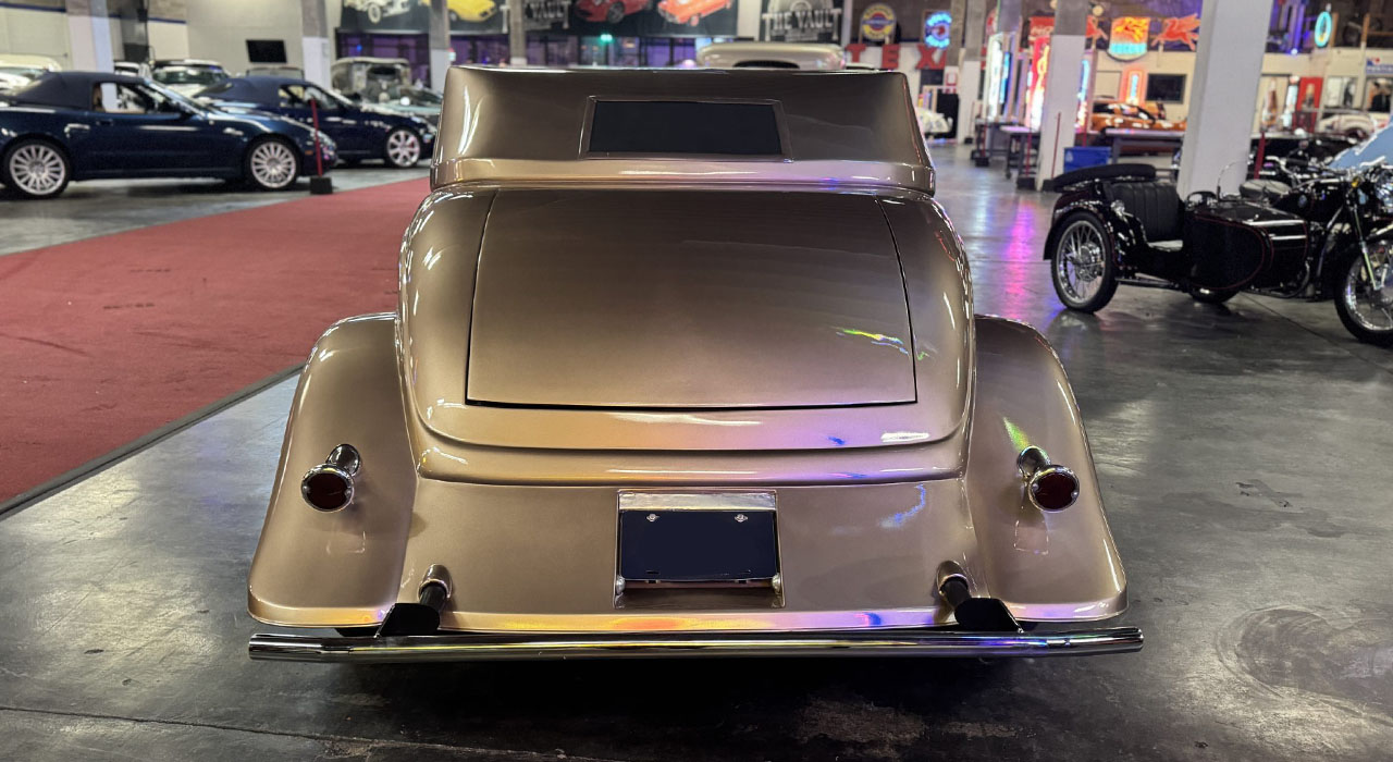 8th Image of a 1934 FORD .