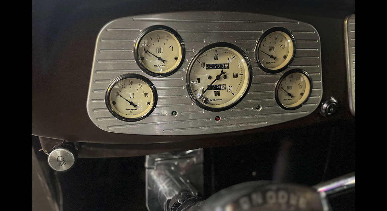 14th Image of a 1934 FORD .