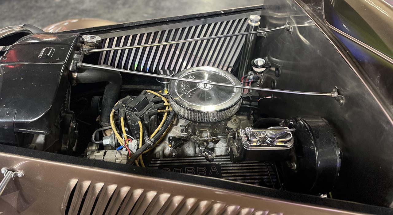 18th Image of a 1934 FORD .