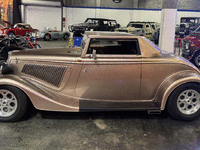 Image 5 of 21 of a 1934 FORD .