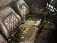 Image 12 of 21 of a 1934 FORD .