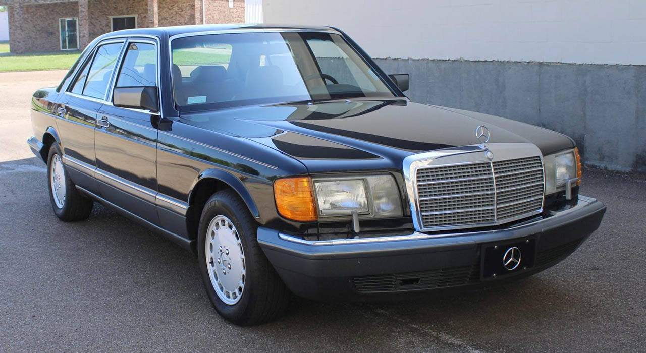 1st Image of a 1990 MERCEDES 300 SE