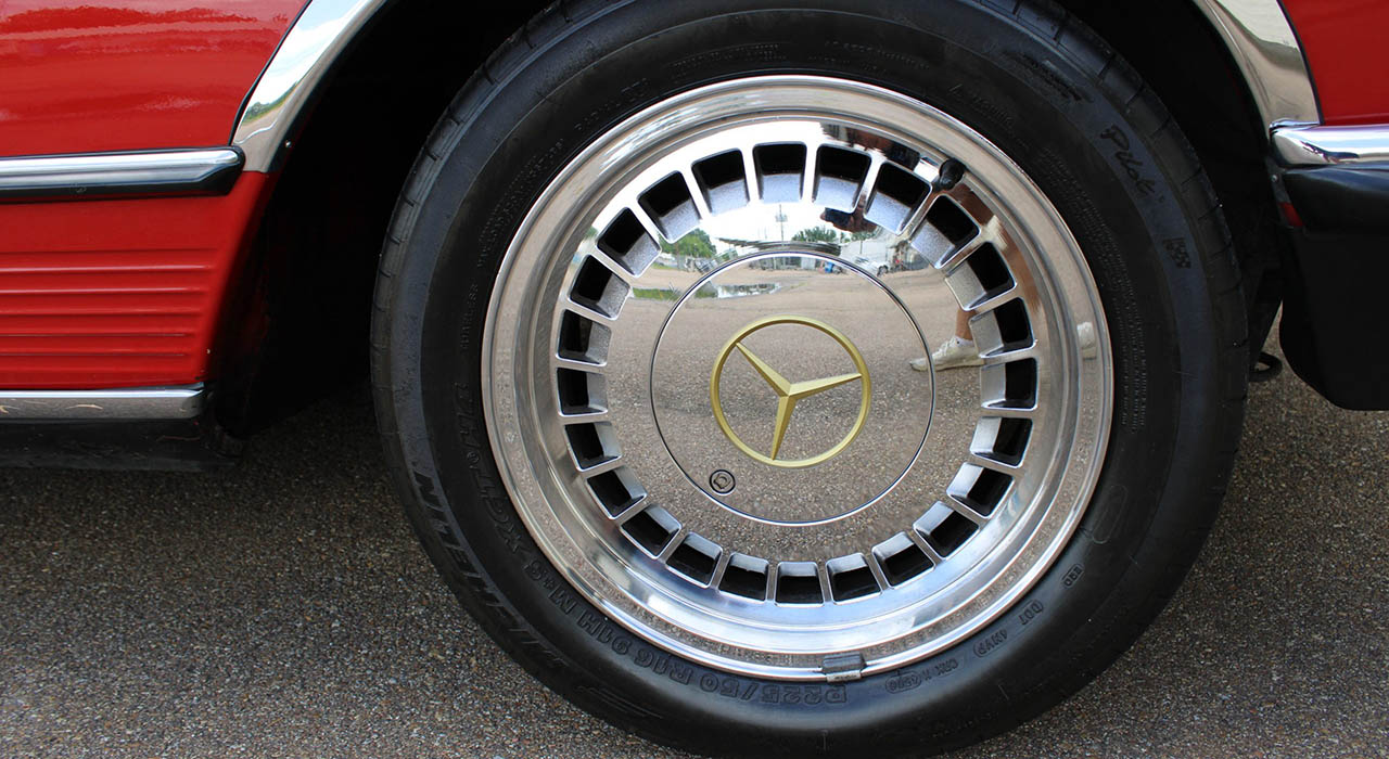 19th Image of a 1985 MERCEDES SL500