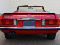 Image 7 of 32 of a 1985 MERCEDES SL500
