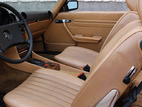 Image 12 of 32 of a 1985 MERCEDES SL500