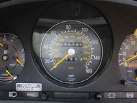 Image 16 of 32 of a 1985 MERCEDES SL500