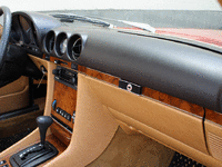 Image 18 of 32 of a 1985 MERCEDES SL500