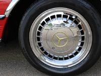 Image 20 of 32 of a 1985 MERCEDES SL500
