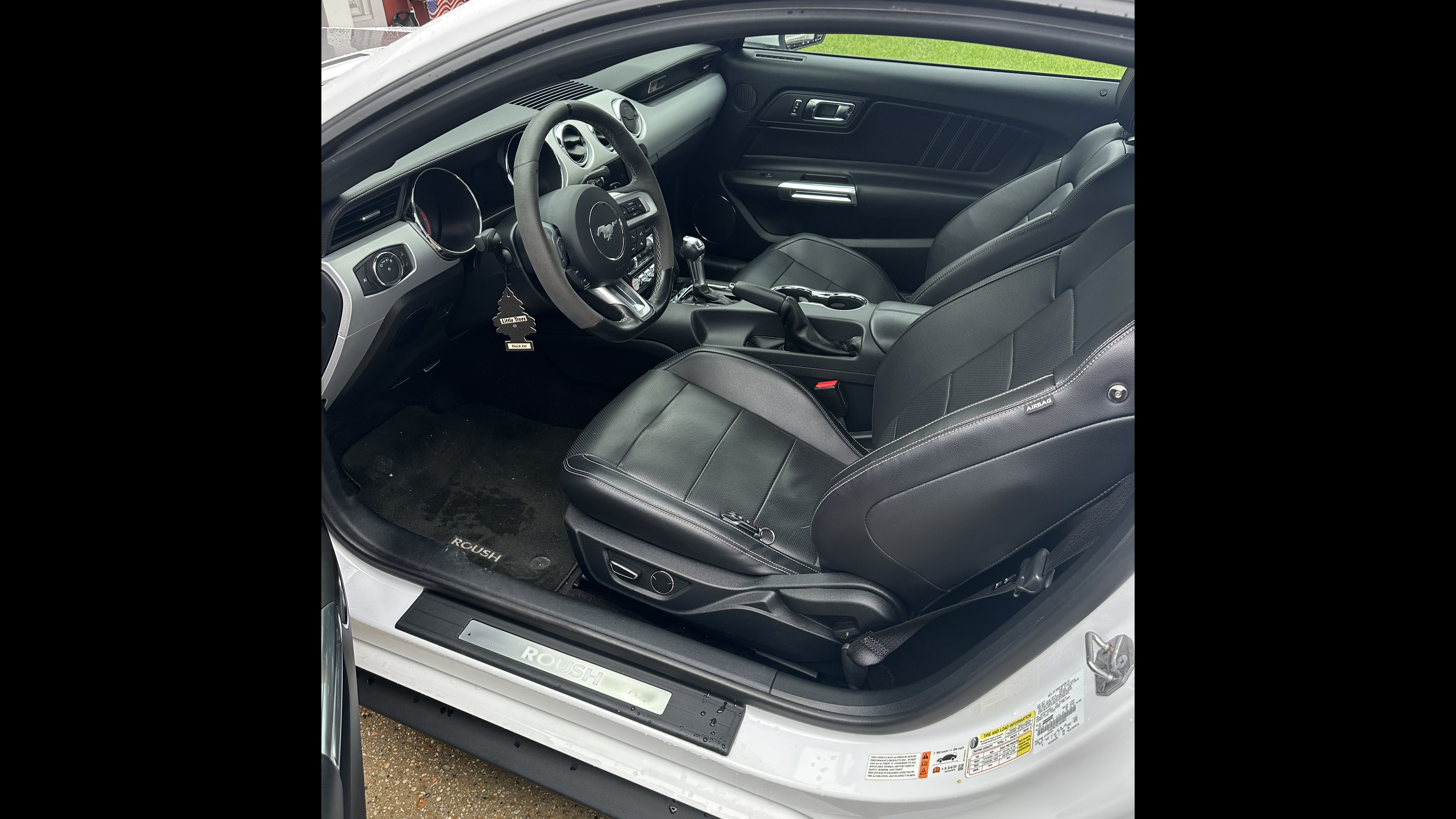 8th Image of a 2015 FORD MUSTANG