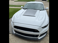 Image 6 of 12 of a 2015 FORD MUSTANG