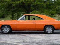 Image 3 of 19 of a 1970 DODGE CHARGER