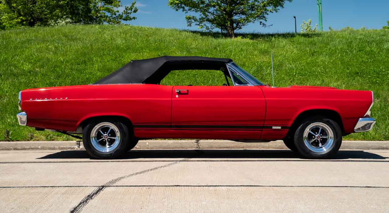 3rd Image of a 1967 FORD FAIRLANE