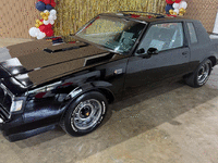Image 5 of 19 of a 1987 BUICK REGAL