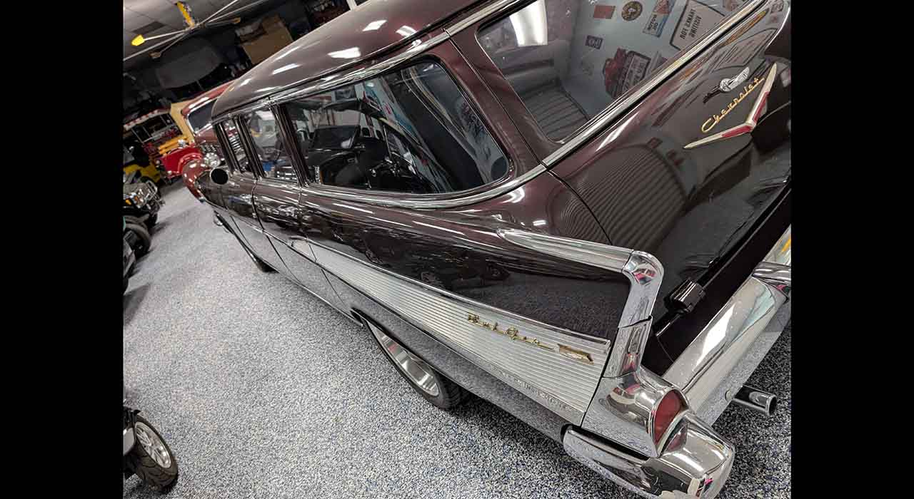 2nd Image of a 1957 CHEVROLET BELAIR