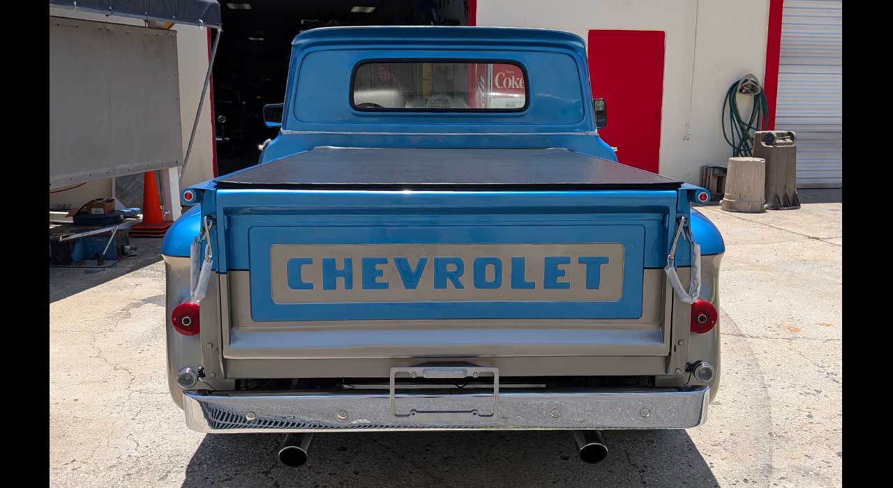 2nd Image of a 1962 CHEVROLET APACHE