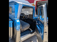 Image 7 of 10 of a 1962 CHEVROLET APACHE