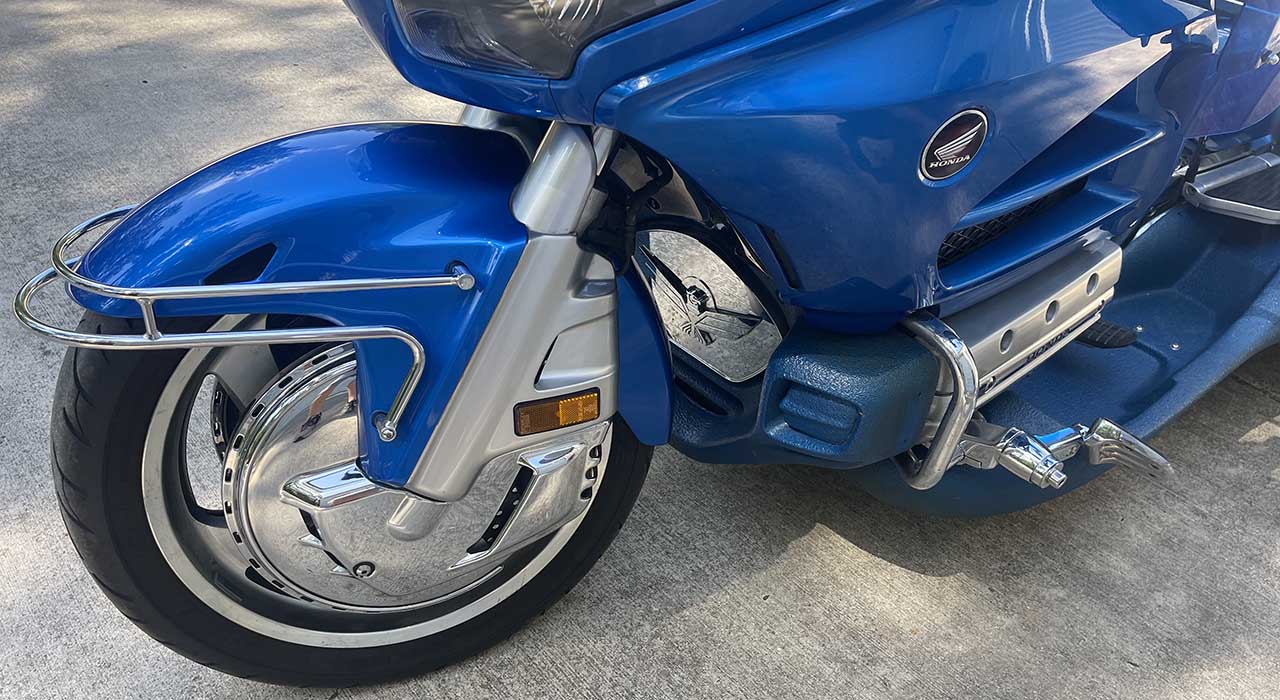 7th Image of a 2012 HONDA GOLDWING