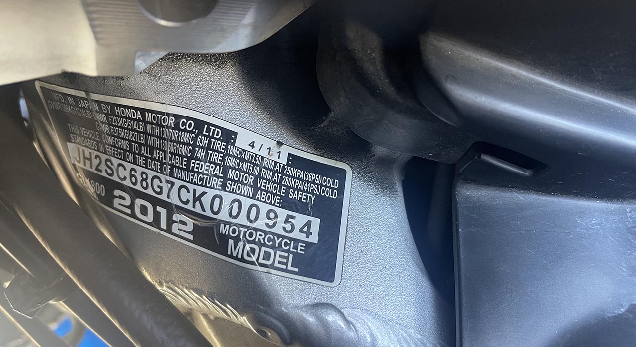 18th Image of a 2012 HONDA GOLDWING