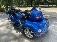 Image 3 of 19 of a 2012 HONDA GOLDWING
