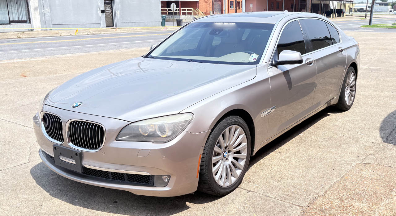 0th Image of a 2009 BMW 7 SERIES 750LI