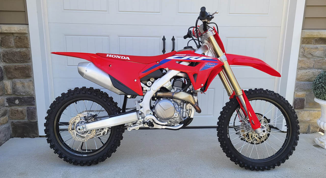 1st Image of a 2024 HONDA CRF450R