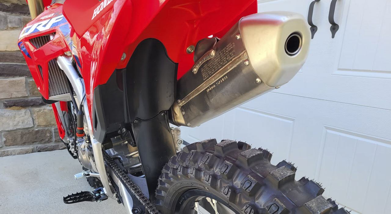 2nd Image of a 2024 HONDA CRF450R