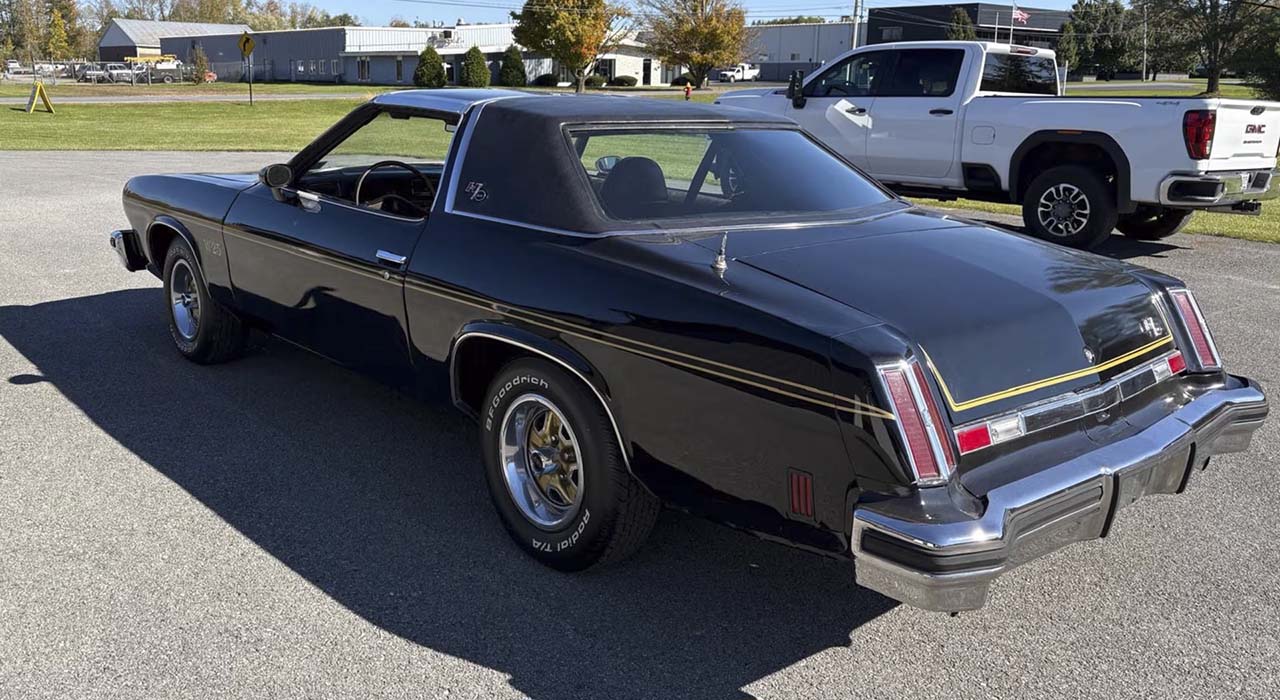 1st Image of a 1975 OLDSMOBILE HURST/ OLDS W25