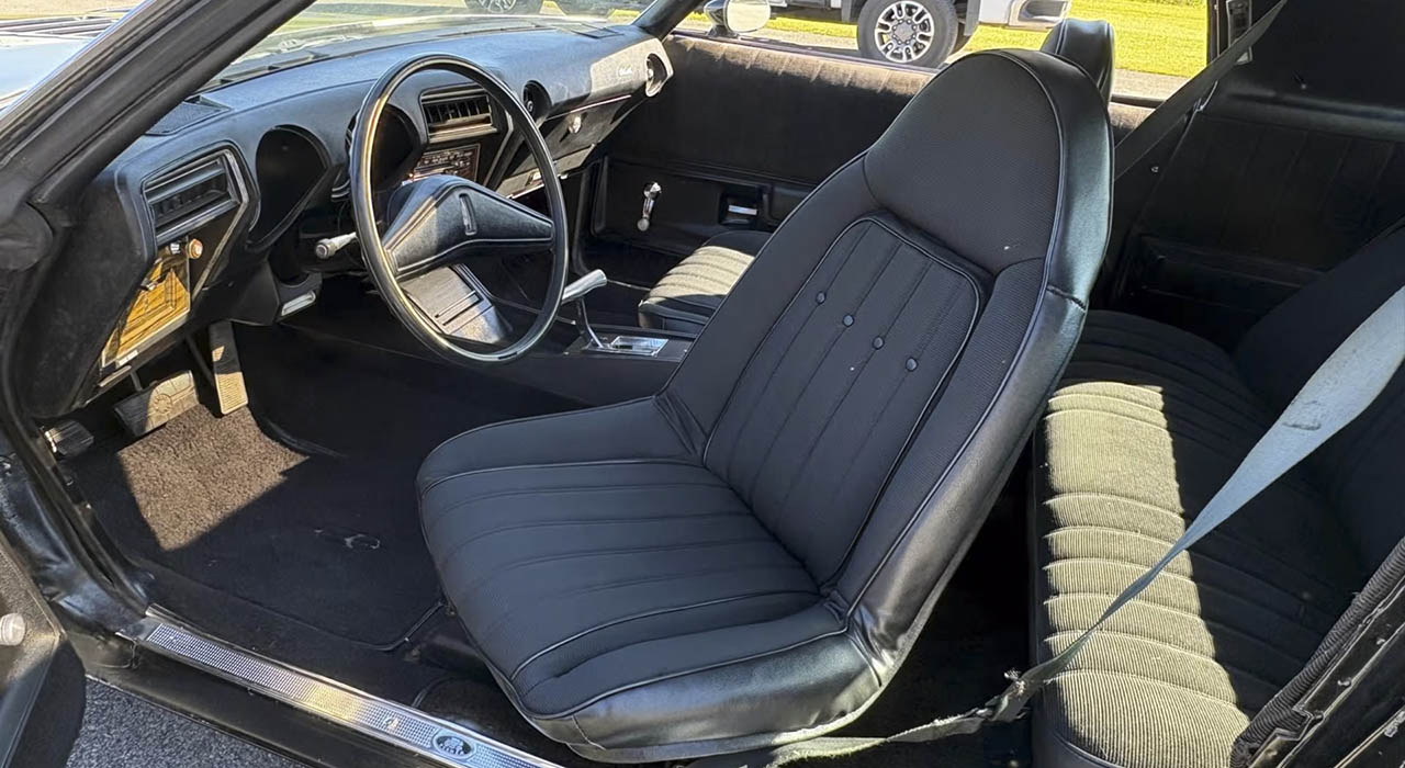 12th Image of a 1975 OLDSMOBILE HURST/ OLDS W25
