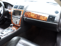 Image 13 of 17 of a 2009 JAGUAR XKR XK