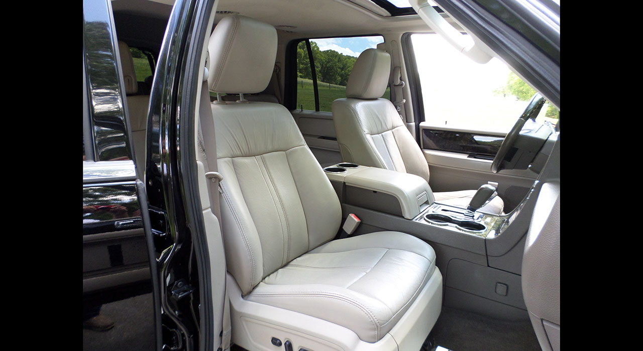 6th Image of a 2016 LINCOLN NAVIGATOR SELECT
