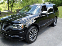 Image 2 of 15 of a 2016 LINCOLN NAVIGATOR SELECT