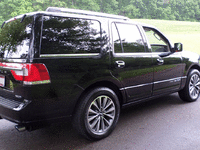 Image 5 of 15 of a 2016 LINCOLN NAVIGATOR SELECT