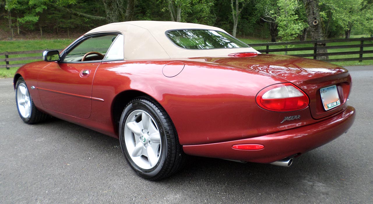 4th Image of a 1997 JAGUAR XK8 XK