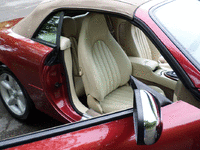 Image 10 of 17 of a 1997 JAGUAR XK8 XK