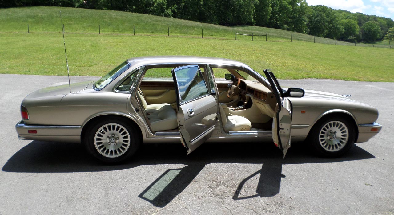 15th Image of a 1997 JAGUAR XJ6 XJ VANDEN PLAS