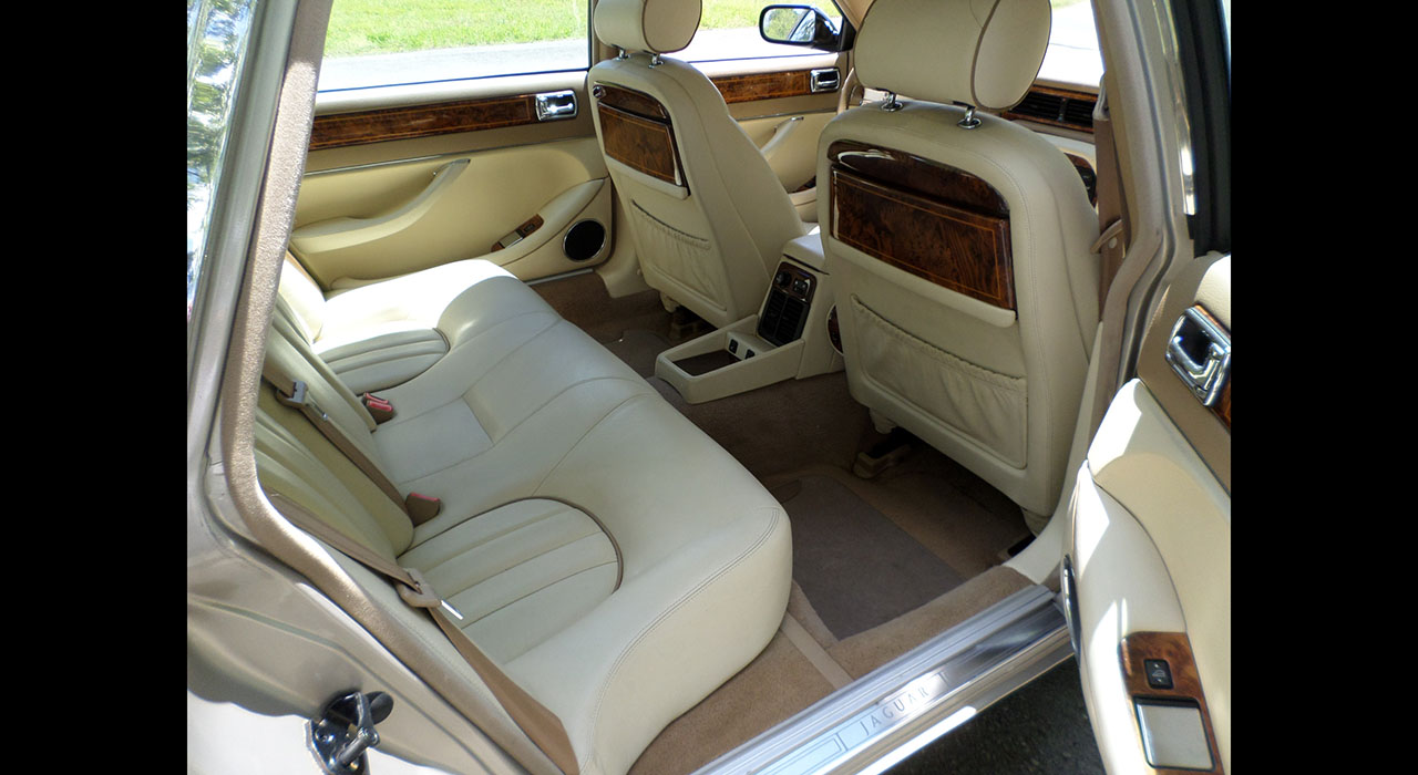 17th Image of a 1997 JAGUAR XJ6 XJ VANDEN PLAS