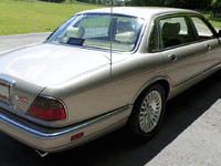 Image 6 of 25 of a 1997 JAGUAR XJ6 XJ VANDEN PLAS
