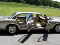 Image 16 of 25 of a 1997 JAGUAR XJ6 XJ VANDEN PLAS