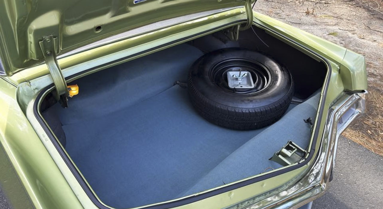 13th Image of a 1972 PONTIAC GRAND PRIX MODEL J