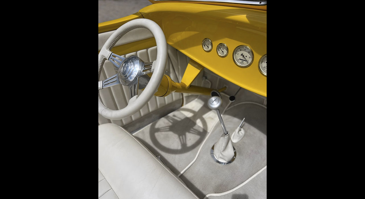 17th Image of a 1934 FORD CUSTOM ROADSTER