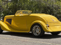 Image 5 of 21 of a 1934 FORD CUSTOM ROADSTER