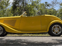 Image 9 of 21 of a 1934 FORD CUSTOM ROADSTER