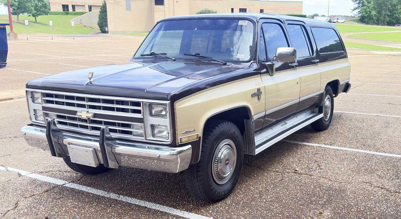0th Image of a 1986 CHEVROLET SUBURBAN 3/4 TON; C20