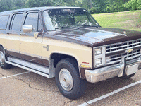 Image 2 of 8 of a 1986 CHEVROLET SUBURBAN 3/4 TON; C20