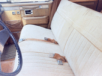 Image 6 of 8 of a 1986 CHEVROLET SUBURBAN 3/4 TON; C20