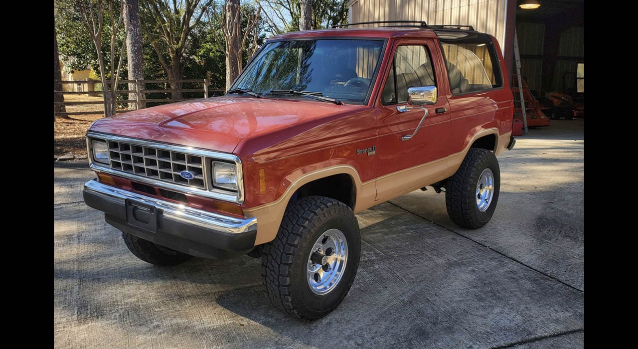 2nd Image of a 1988 FORD BRONCO II
