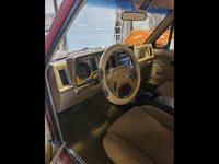 Image 8 of 19 of a 1988 FORD BRONCO II